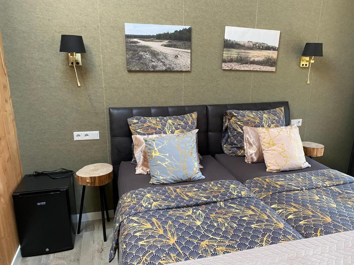 'T Heidepaleis Bed and Breakfast Garderen Eksteriør billede