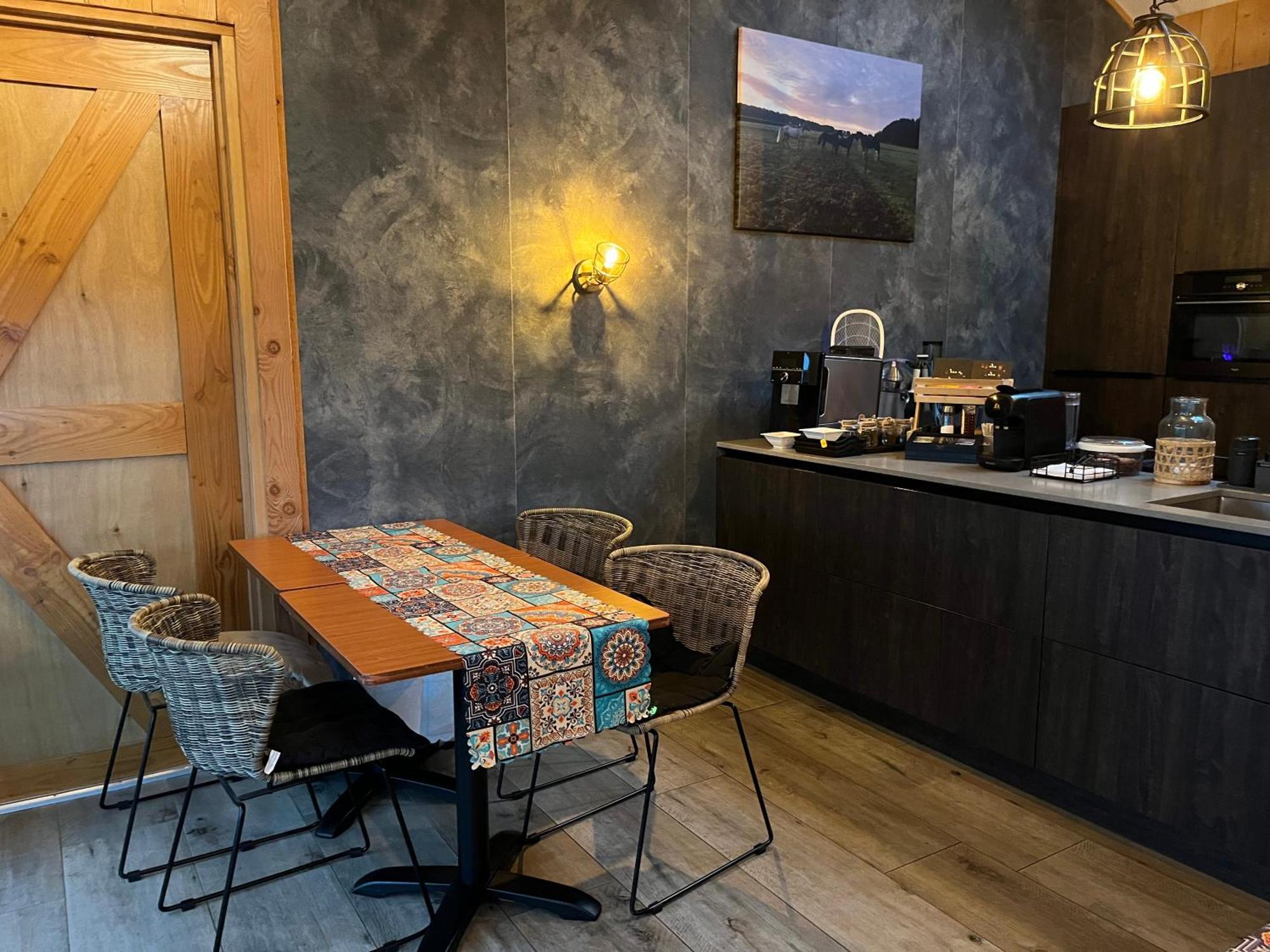 'T Heidepaleis Bed and Breakfast Garderen Eksteriør billede